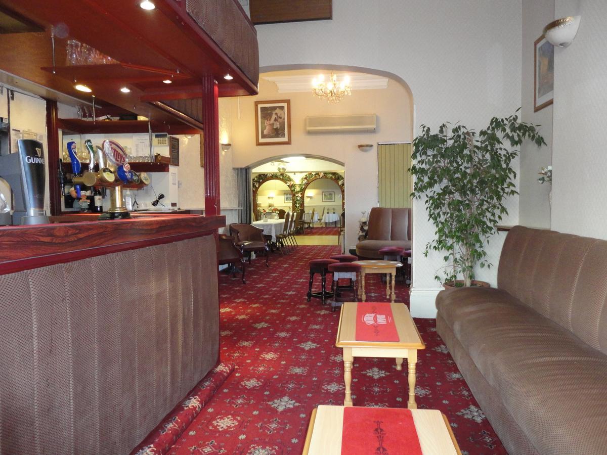 The Talbot Hotel 사우스포트 외부 사진